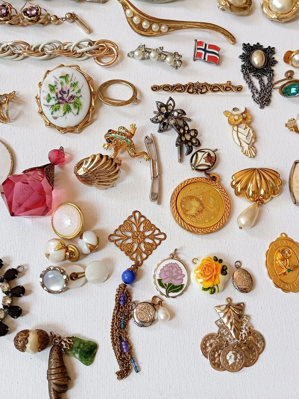 Vintage Jewelry Bundle Lot